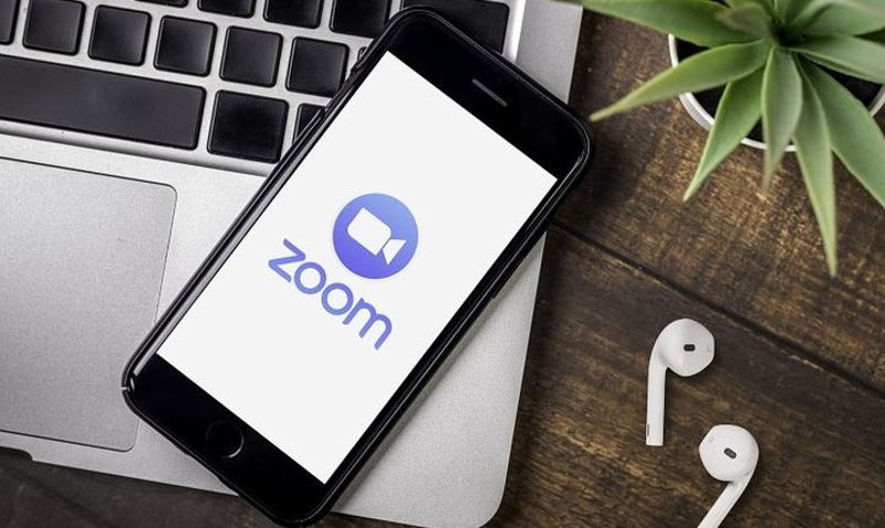 Cara Mengganti Background Zoom di HP Android, iPhone dan Laptop